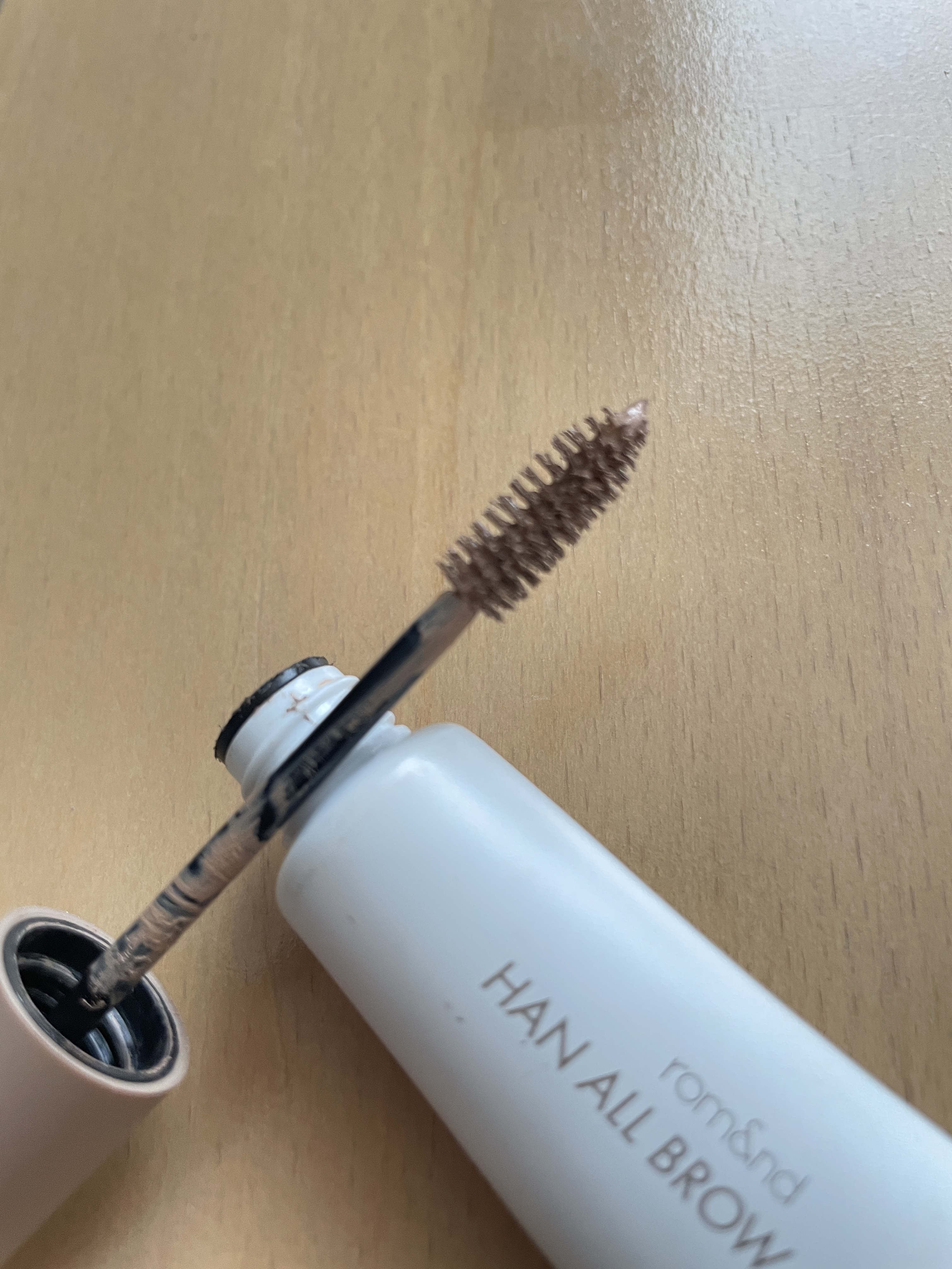 ハンオールブロウカラ/rom&nd/眉マスカラを使ったクチコミ（3枚目）