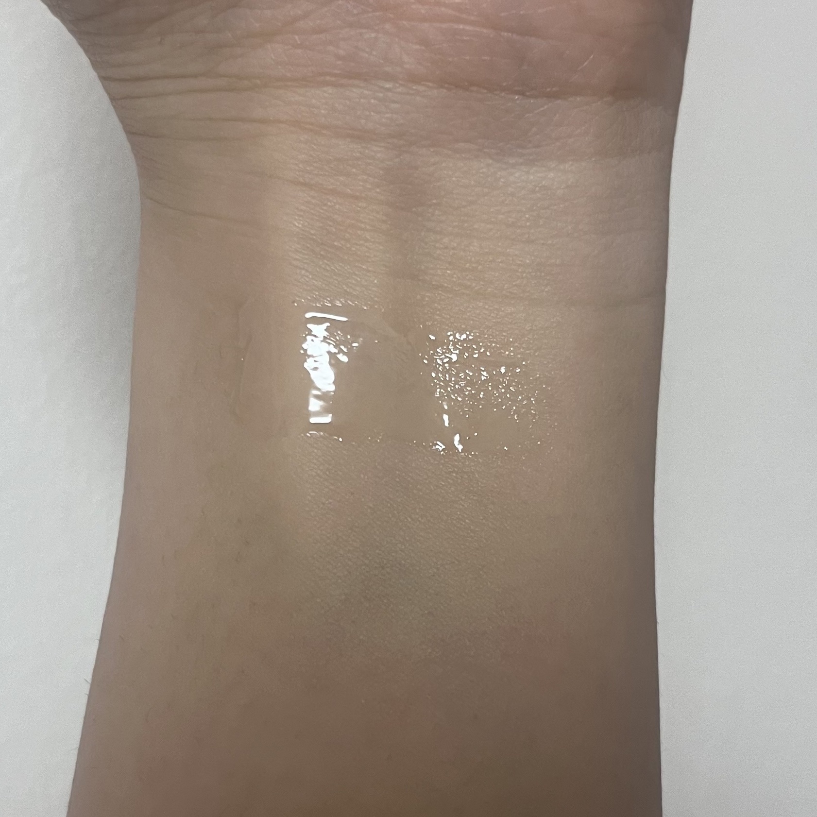 ちゅるるんグロス 01 ヌードスキン/b idol/リップグロスを使ったクチコミ（3枚目）