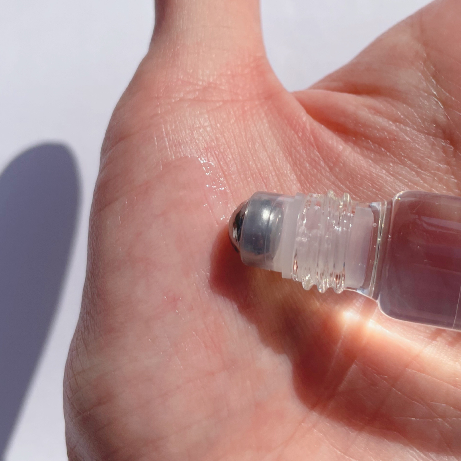 ロールオンパフューム Ｗ/WHOMEE/香水(その他)を使ったクチコミ（2枚目）