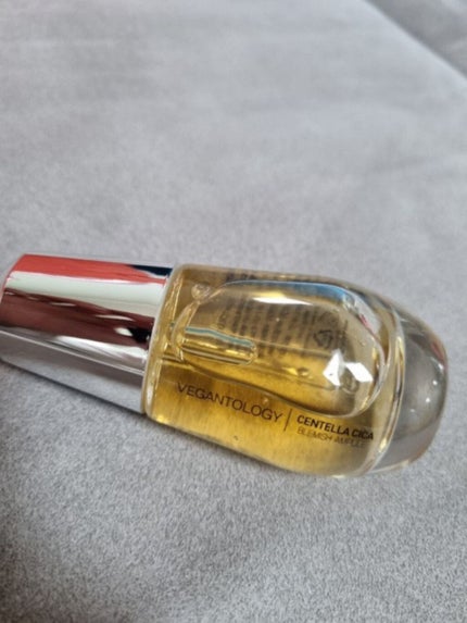 VEGAN TOLOGY CENTELLA CICACARE BLAMISH AMPOULEのクチコミ「ビーガントロジー エッセンス センテラ シカケア ブレミッシュ アンプル
もう季節の変わり目.....」(1枚目)