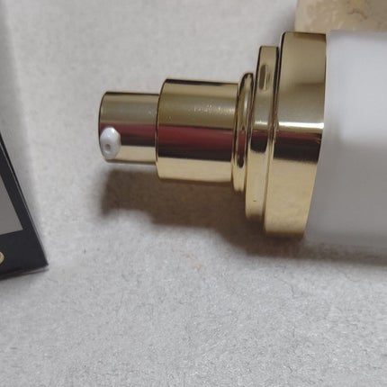 シークレットヴェール ハイドレーティング ラディアントプライマー/DOLCE&GABBANA BEAUTY/化粧下地を使ったクチコミ(3枚目)