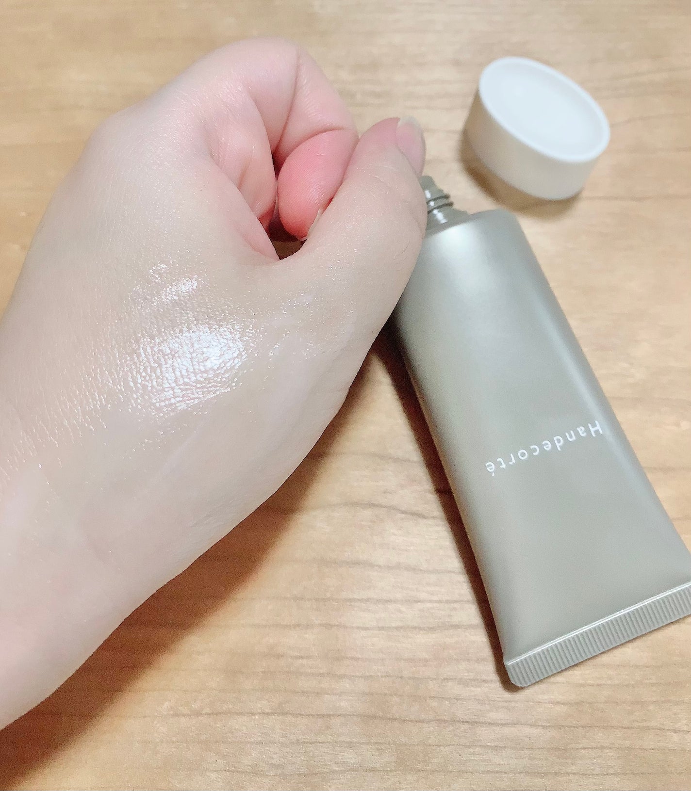 ハンデコルテ/キユートピア/ネック・デコルテケアを使ったクチコミ(4枚目)