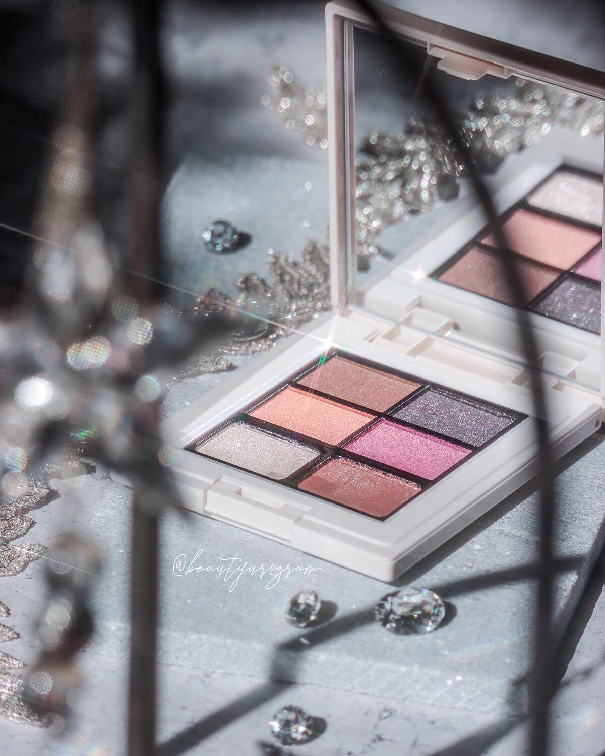 ミネラルクラッシィシャドー2022CF/エトヴォス/アイシャドウパレットを使ったクチコミ(1枚目)