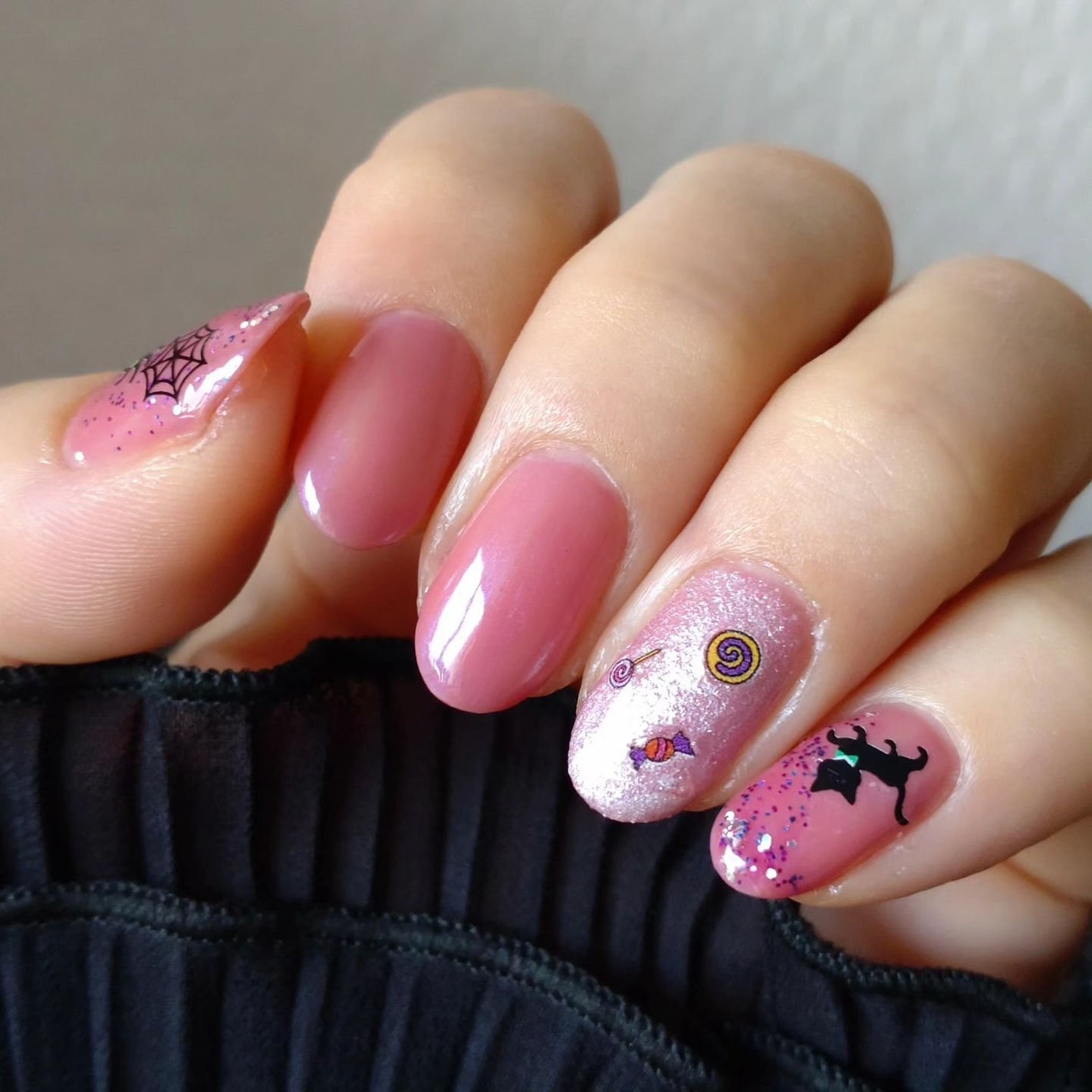 ミルクティ on LIPS 「✴✴#ピンクハロウィンネイル🍭🍬✨✴#PLANETNAIL(@..」(2枚目)