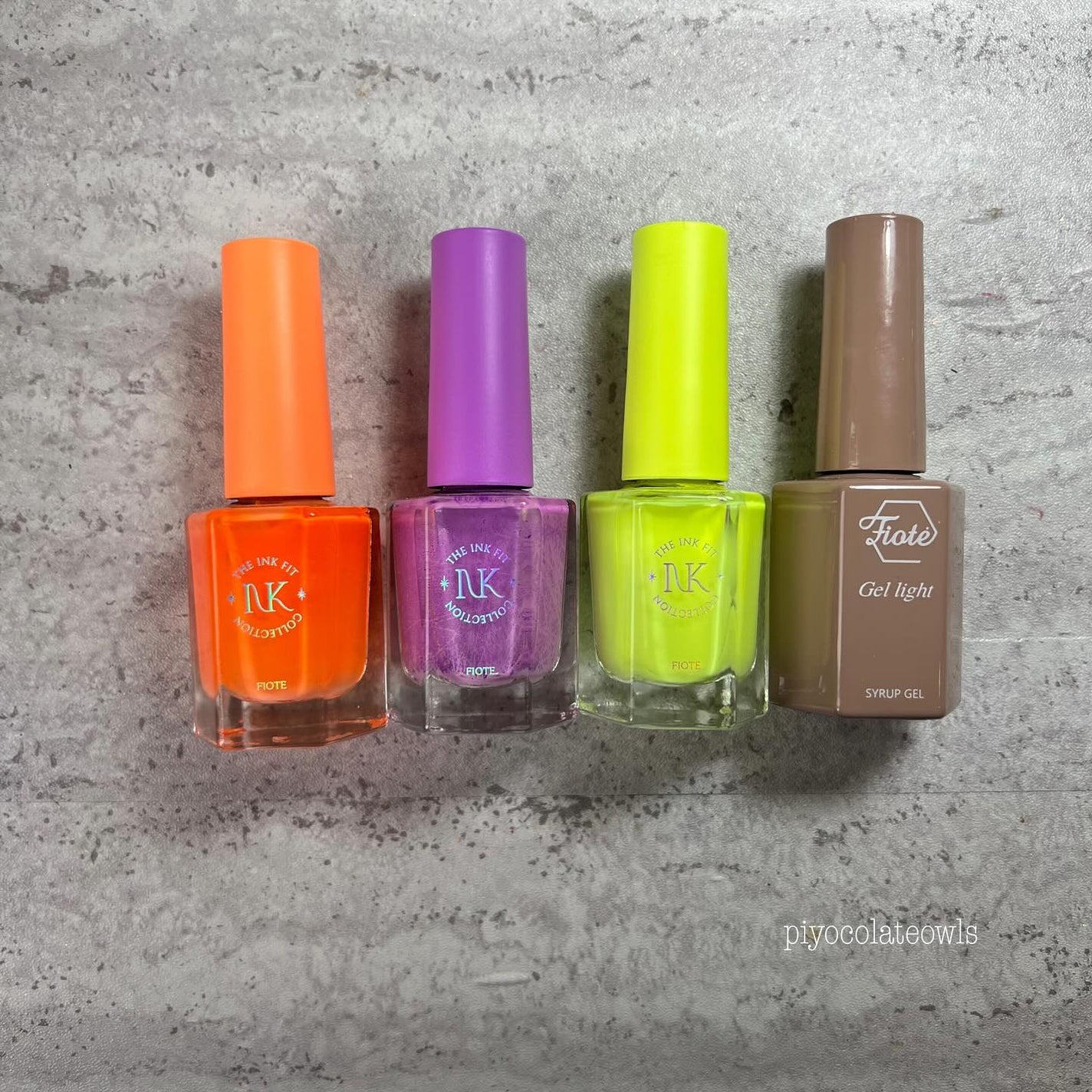 ぴよこれいと あうるす on LIPS 「秋でもカラフル🍂このネオンインクさえあればなんだかオシャレにな..」(5枚目)