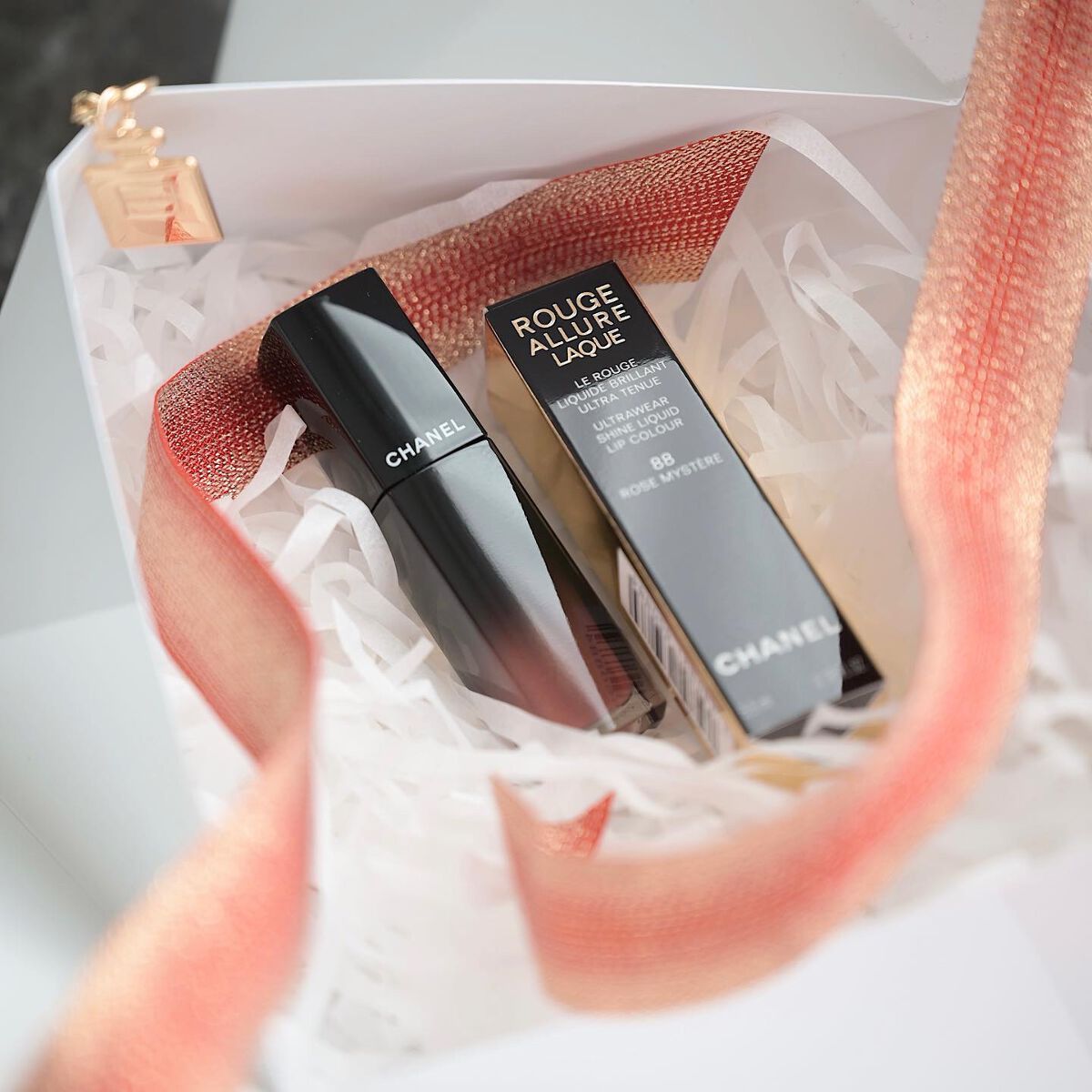 ルージュ アリュール ラック 88 ローズ ミステール/CHANEL/口紅を使ったクチコミ（3枚目）