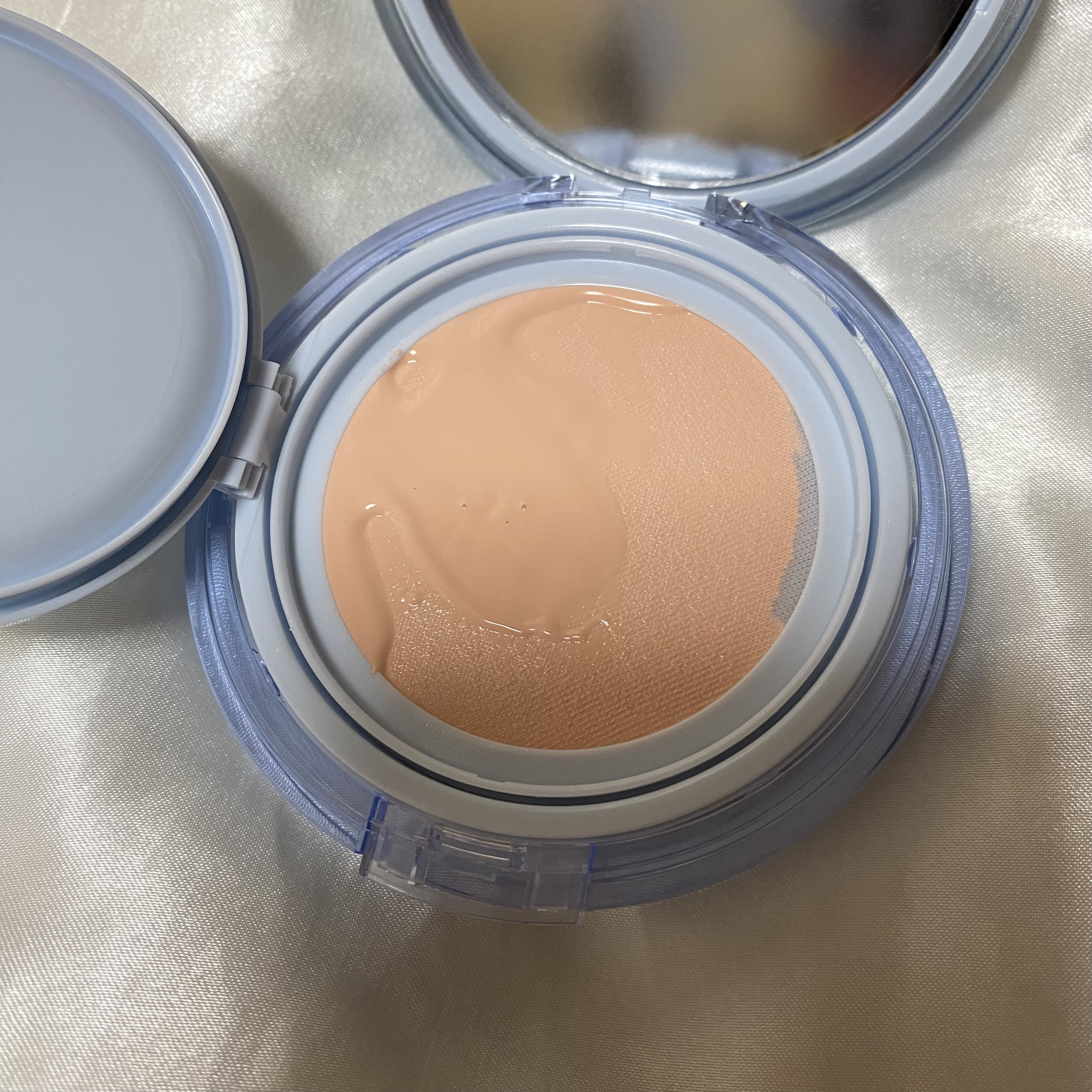 ベアウォータークッション/rom&nd/クッションファンデーションを使ったクチコミ（3枚目）