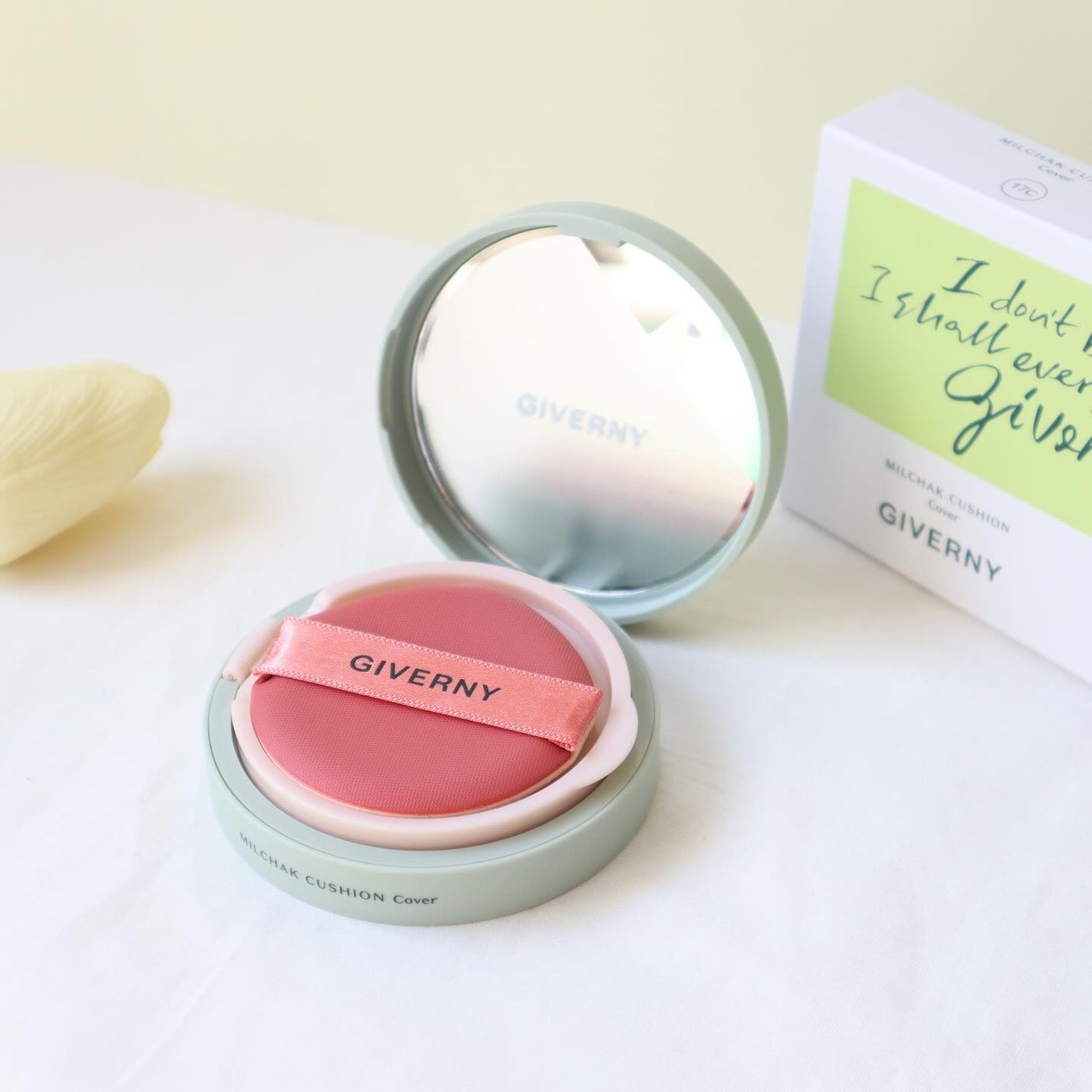 ジヴェルニー 密着カバークッション/GIVERNY/クッションファンデーションを使ったクチコミ(2枚目)