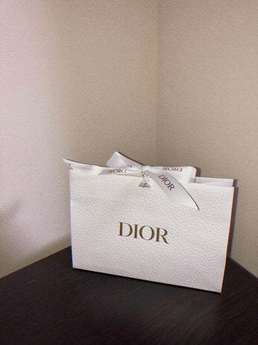 ルージュ ディオール 860 ルージュ トーキョー ベルベット/Dior/口紅を使ったクチコミ（1枚目）