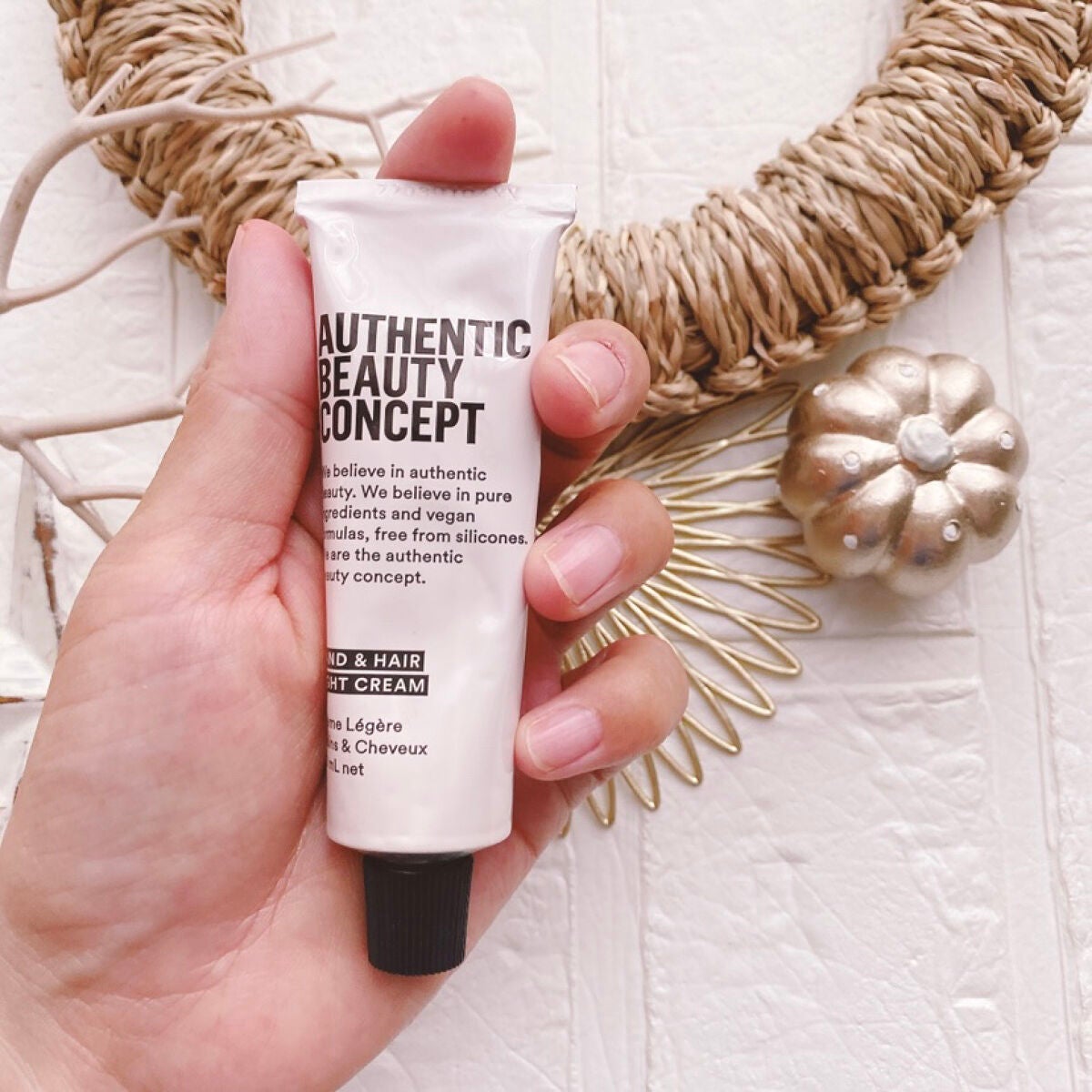 ハンド&ヘア ライトセラム/AUTHENTIC BEAUTY CONCEPT/ハンドクリームを使ったクチコミ(3枚目)