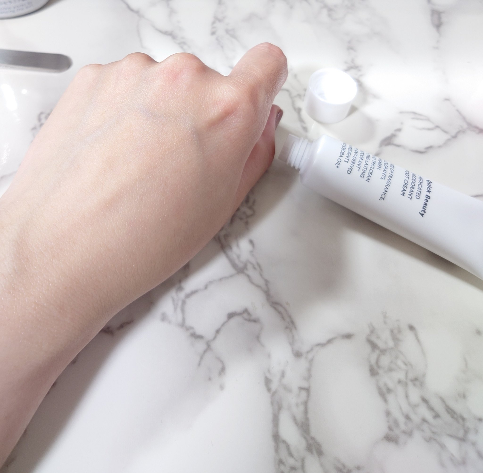 QB 薬用デオドラントフットクリーム 40C/クイックビューティー/デオドラント・制汗剤を使ったクチコミ（3枚目）