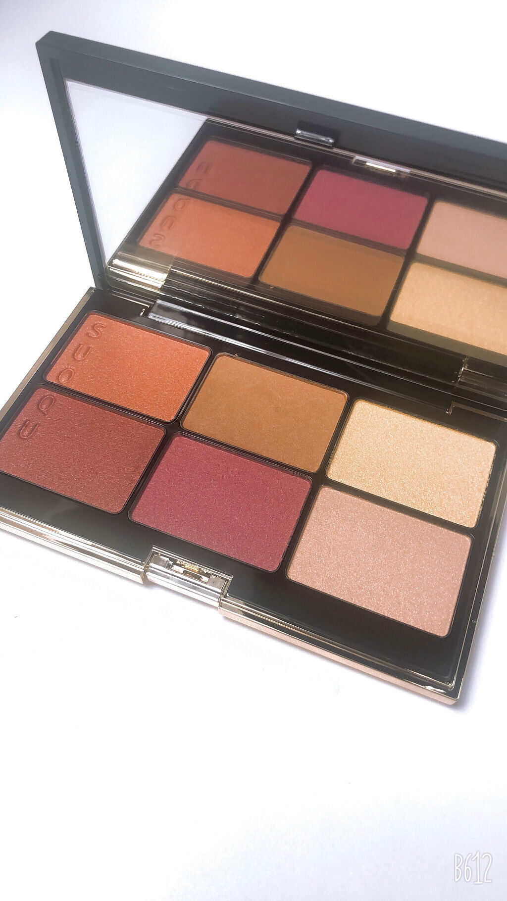 パウダー ブラッシュ コンパクト / SUQQUの口コミ | おすすめ順 | 377