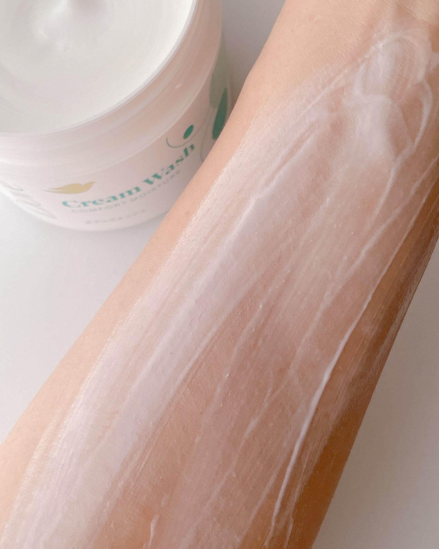 ダヴ クリームボディウォッシュ コンフォートモイスチャー/ダヴ/ボディソープを使ったクチコミ(5枚目)