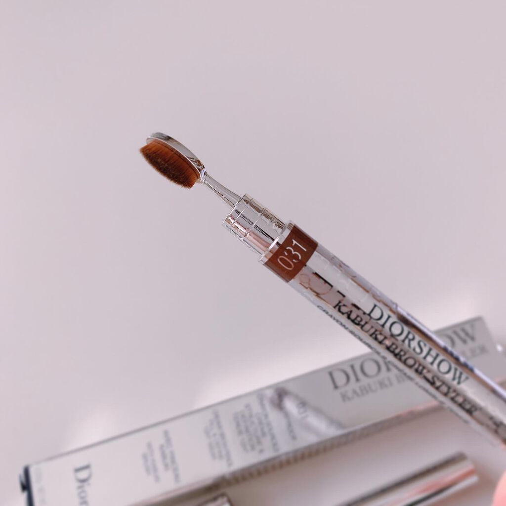 【旧】ディオールショウ カブキ ブロウ スタイラー ウォータープルーフ/Dior/アイブロウペンシルを使ったクチコミ(2枚目)