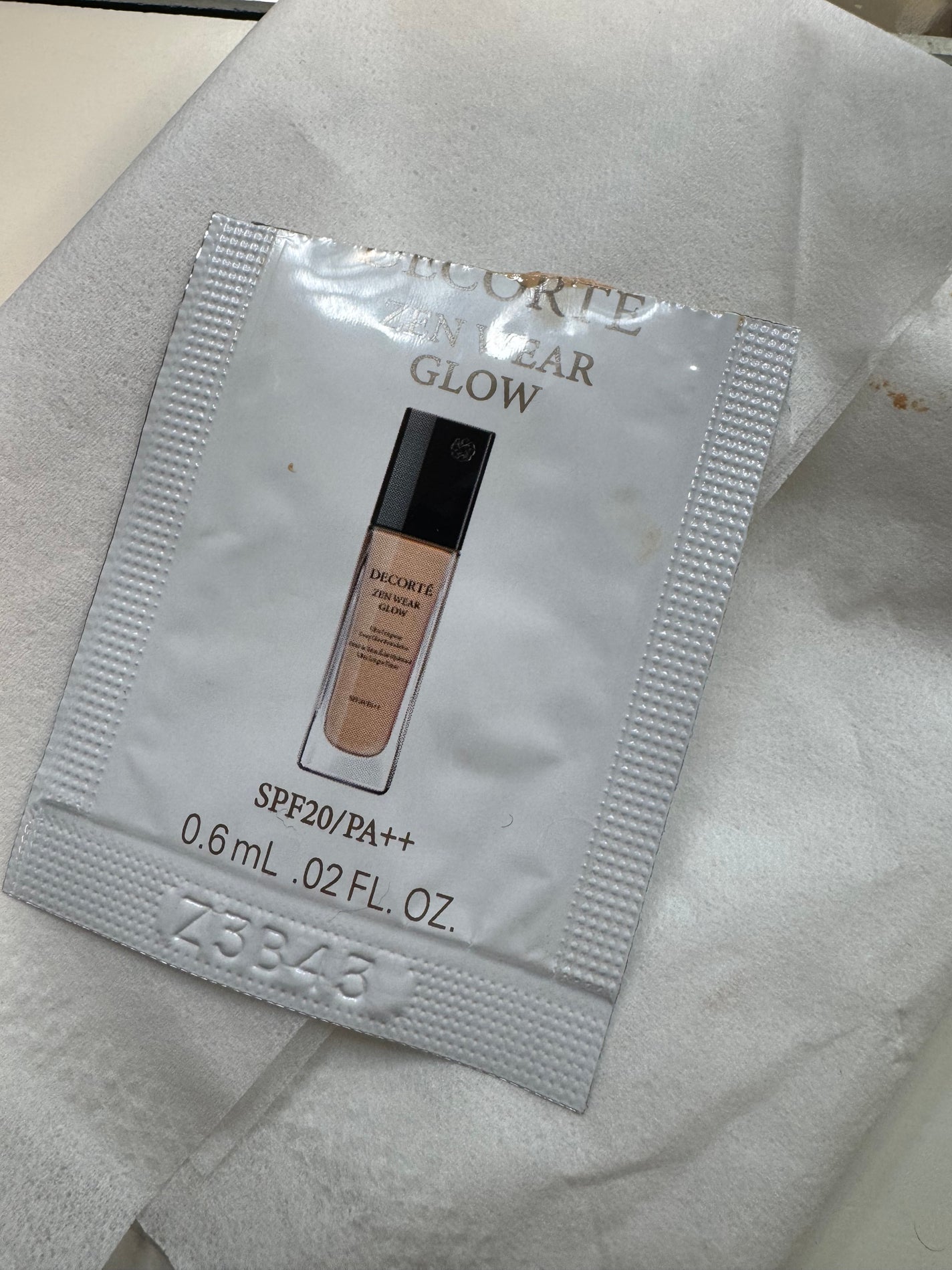 ゼン ウェア グロウ/DECORTÉ/リキッドファンデーションを使ったクチコミ(1枚目)