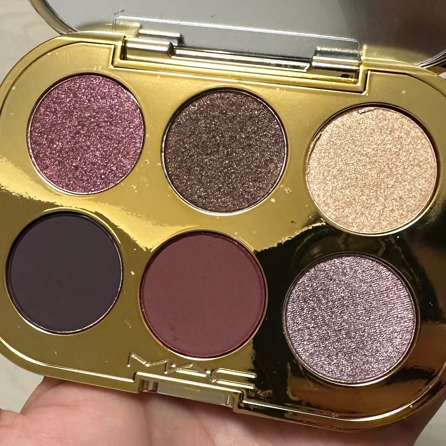 トレジャー アイシャドウ パレット ×6/M・A・C/アイシャドウパレットを使ったクチコミ（2枚目）