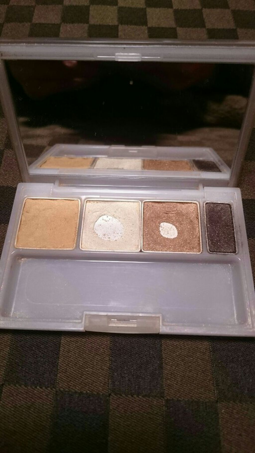 カラーコントラストアイズ/テスティモ/アイシャドウパレットを使ったクチコミ(1枚目)