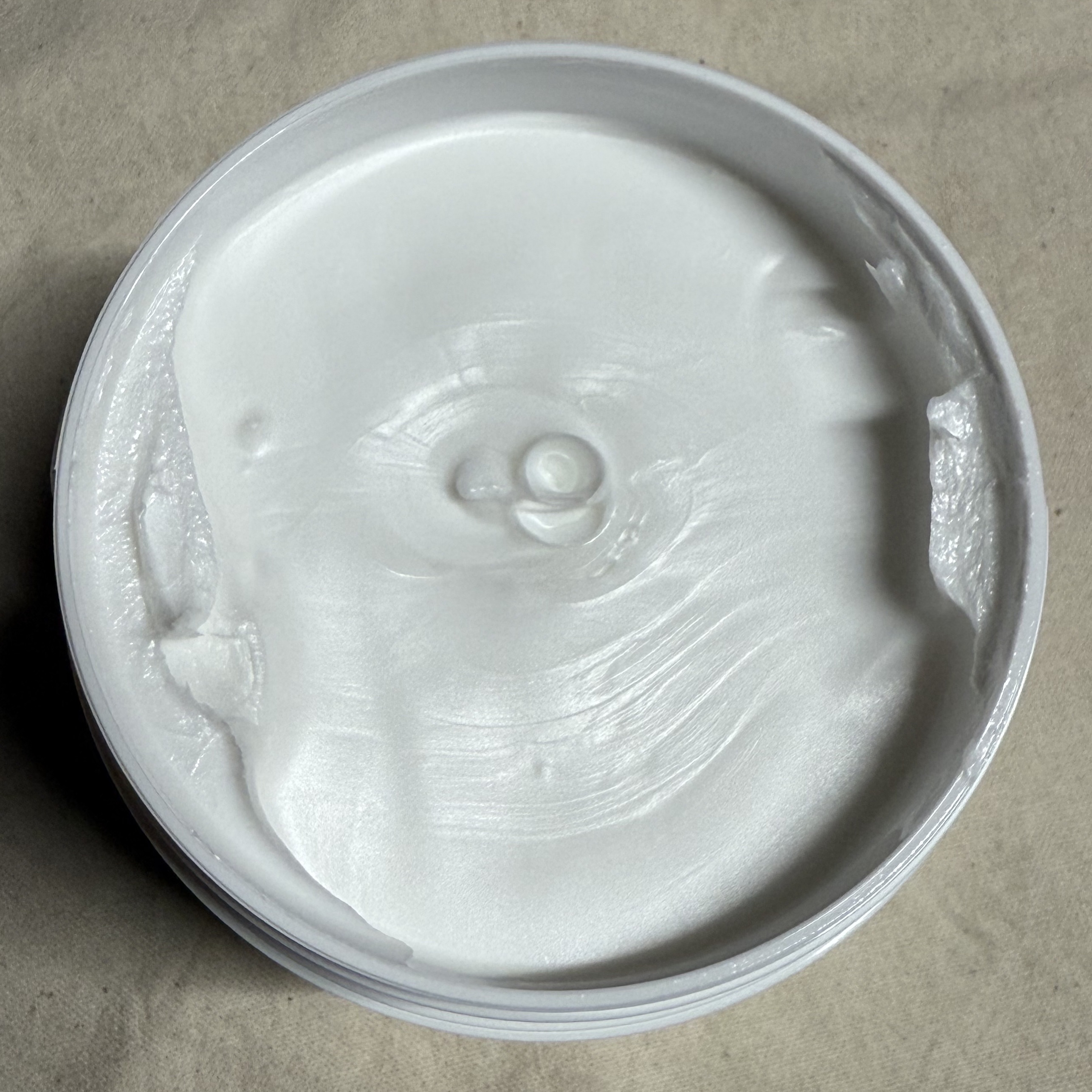 ダヴ クリームボディウォッシュ コンフォートモイスチャー/ダヴ/ボディソープを使ったクチコミ（3枚目）