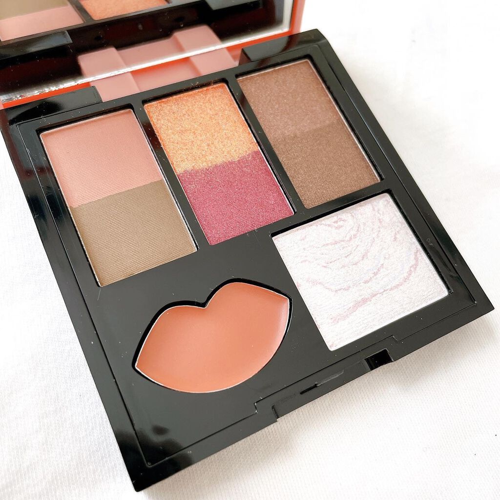 kana on LIPS 「.ただのムック本じゃなかった😳⚡️/先日、夫が突然買ってきてく..」(2枚目)