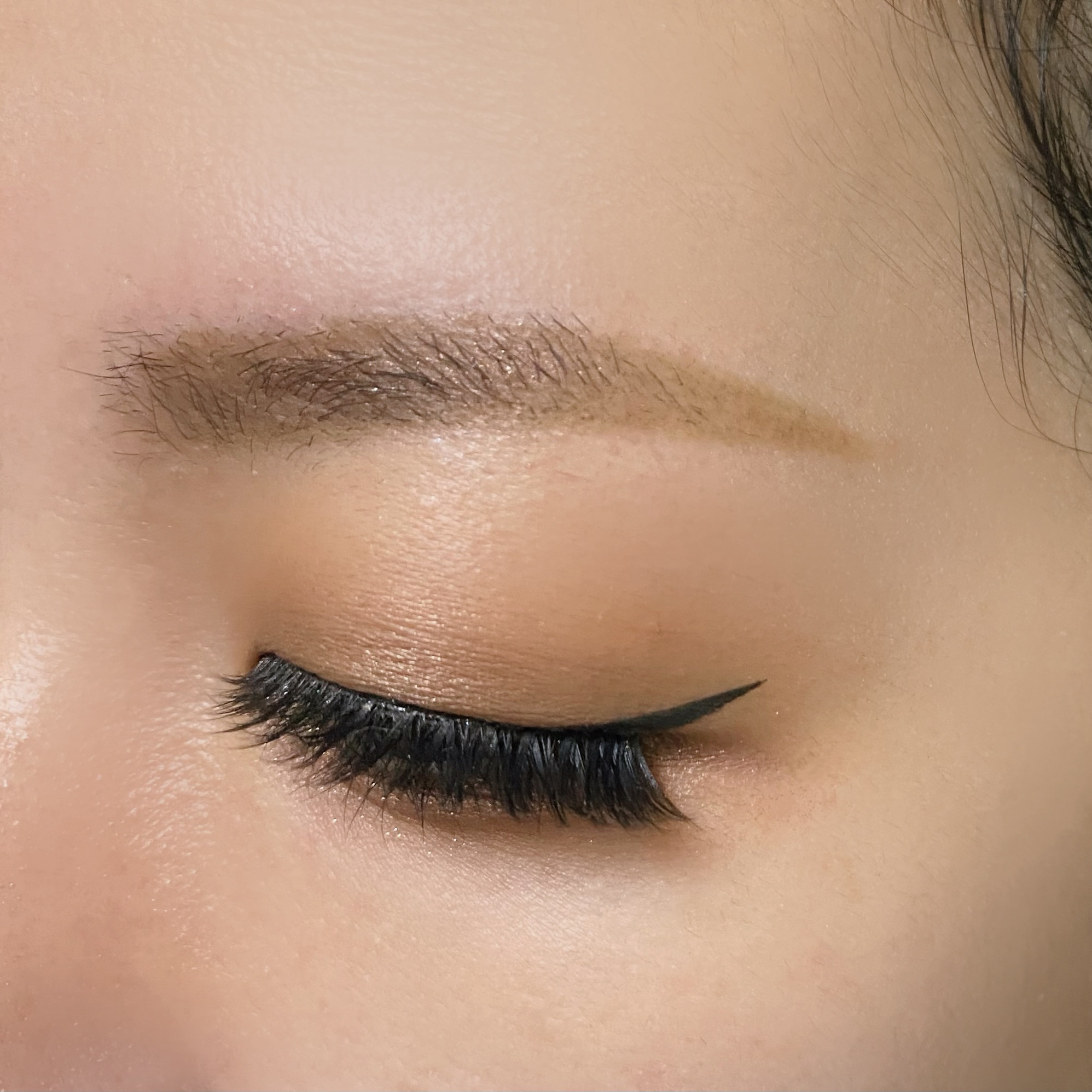 ベルベットライナー 03 オリーブブラック/LUMIURGLAS/リキッドアイライナーを使ったクチコミ（3枚目）