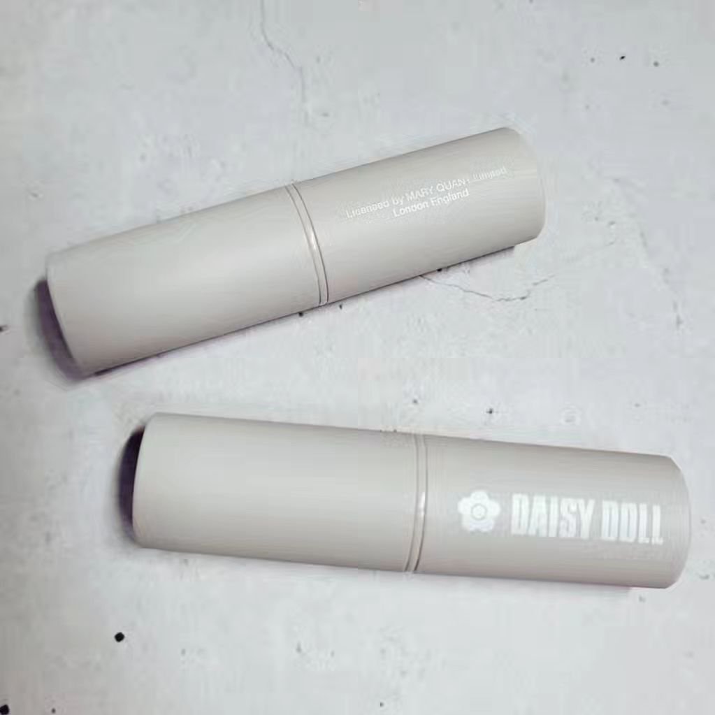 マットリップスティック/DAISY DOLL by MARY QUANT/口紅を使ったクチコミ（2枚目）