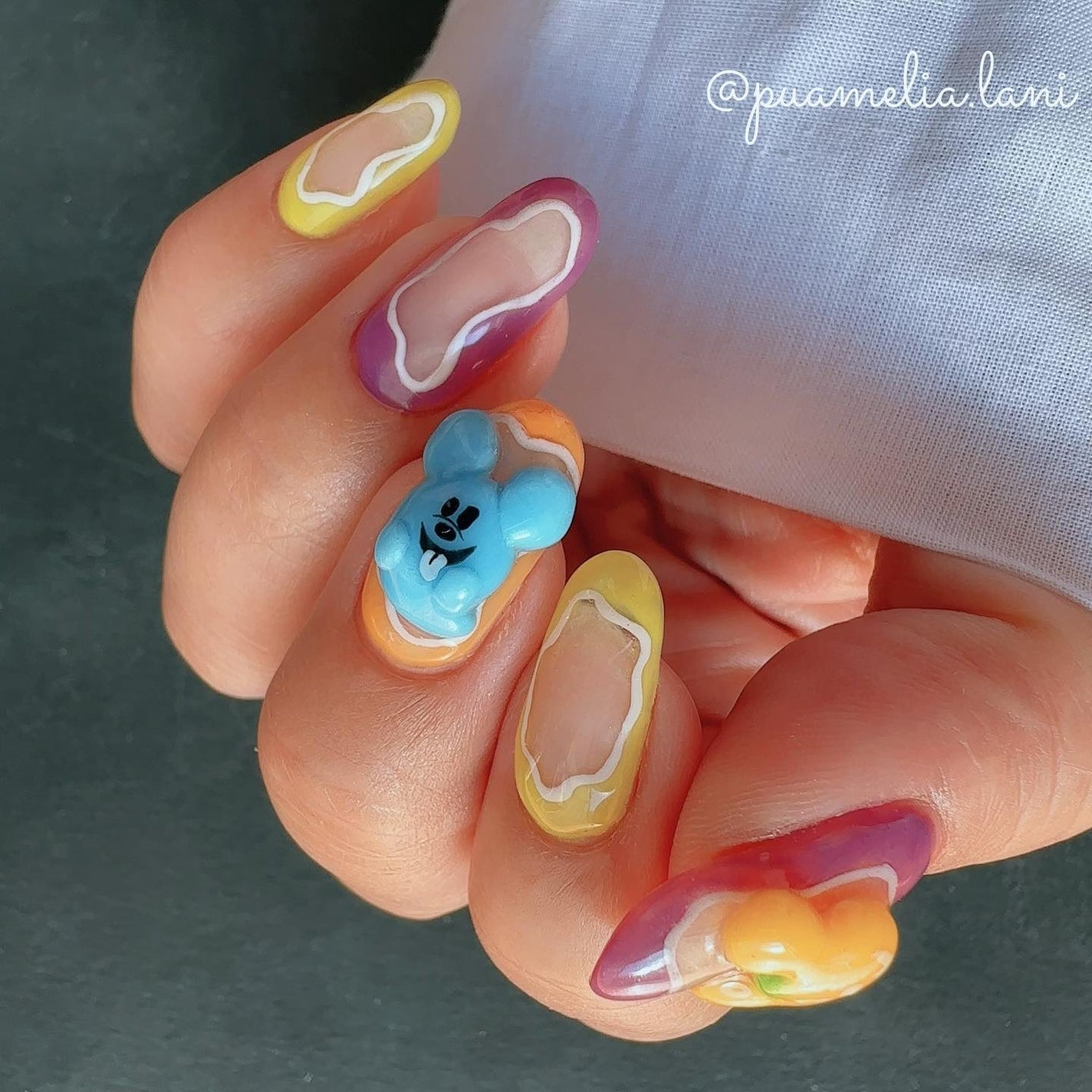 ラブリーポリマークレイジェル/グレースジェル/マニキュアを使ったクチコミ(4枚目)