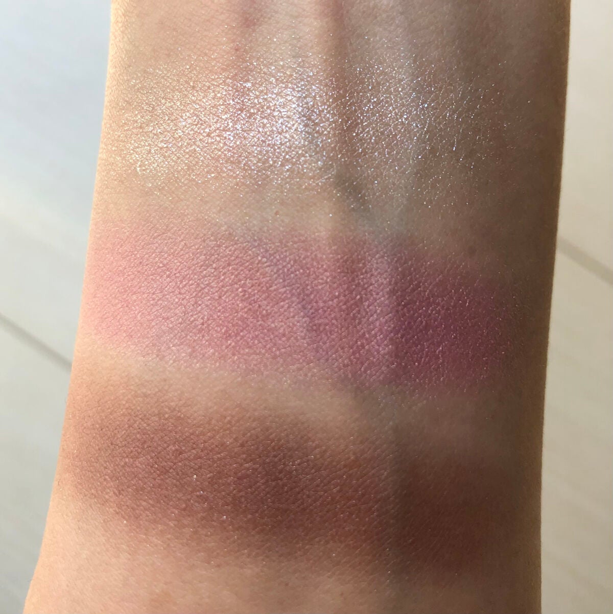 ジューシーピュアアイズ/キャンメイク/アイシャドウパレットを使ったクチコミ(3枚目)