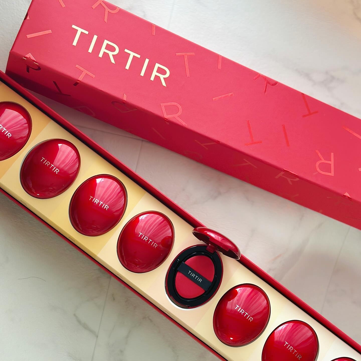 マスク フィット レッド クッション 21C クール アイボリー/TIRTIR(ティルティル)/クッションファンデーションを使ったクチコミ（1枚目）