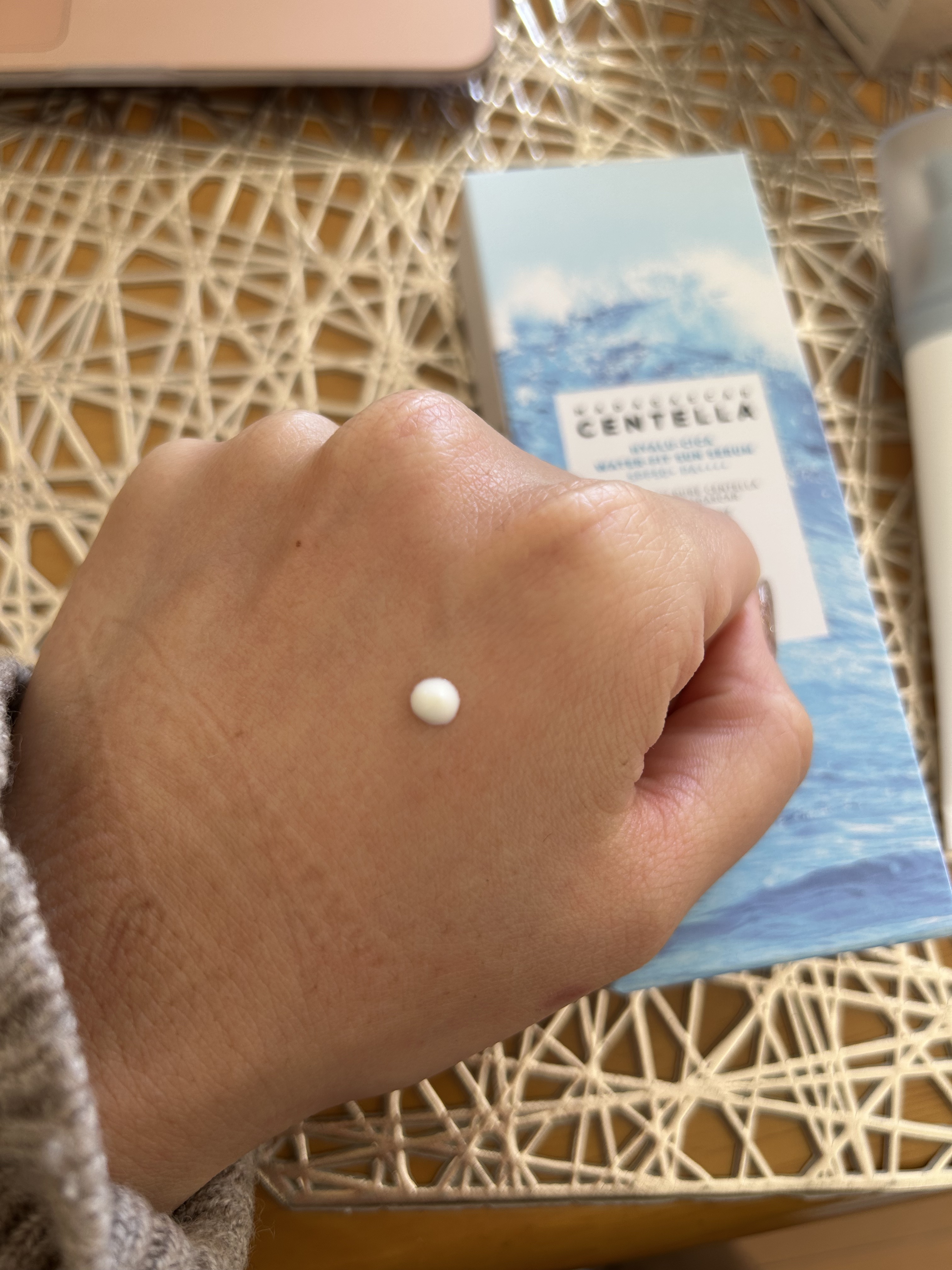 ヒアルーシカ ウォーターフィット サンセラム/SKIN1004/日焼け止めローションを使ったクチコミ（2枚目）