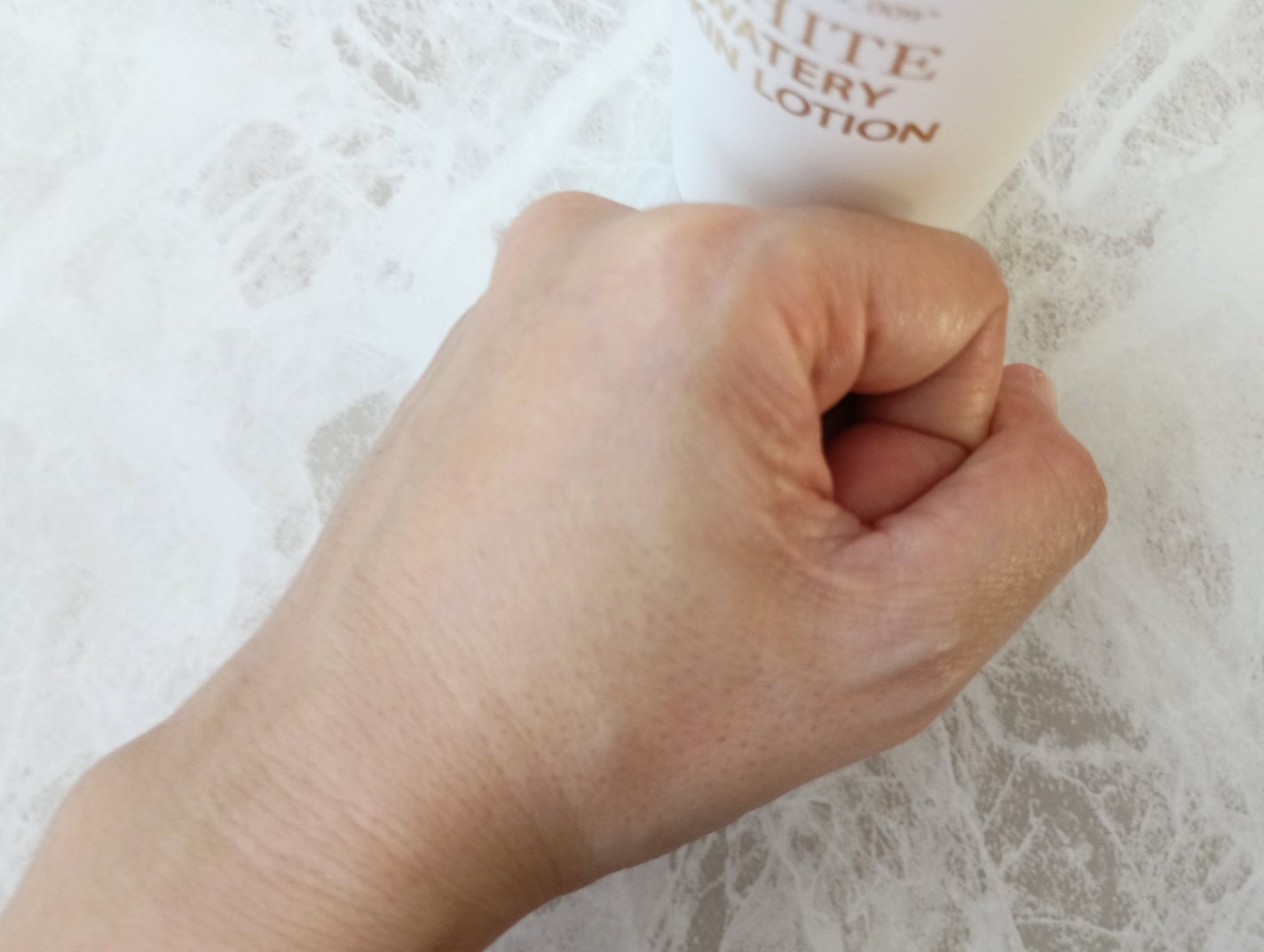 美白ウォータリースキンローション/世田谷コスメ/化粧水を使ったクチコミ(5枚目)