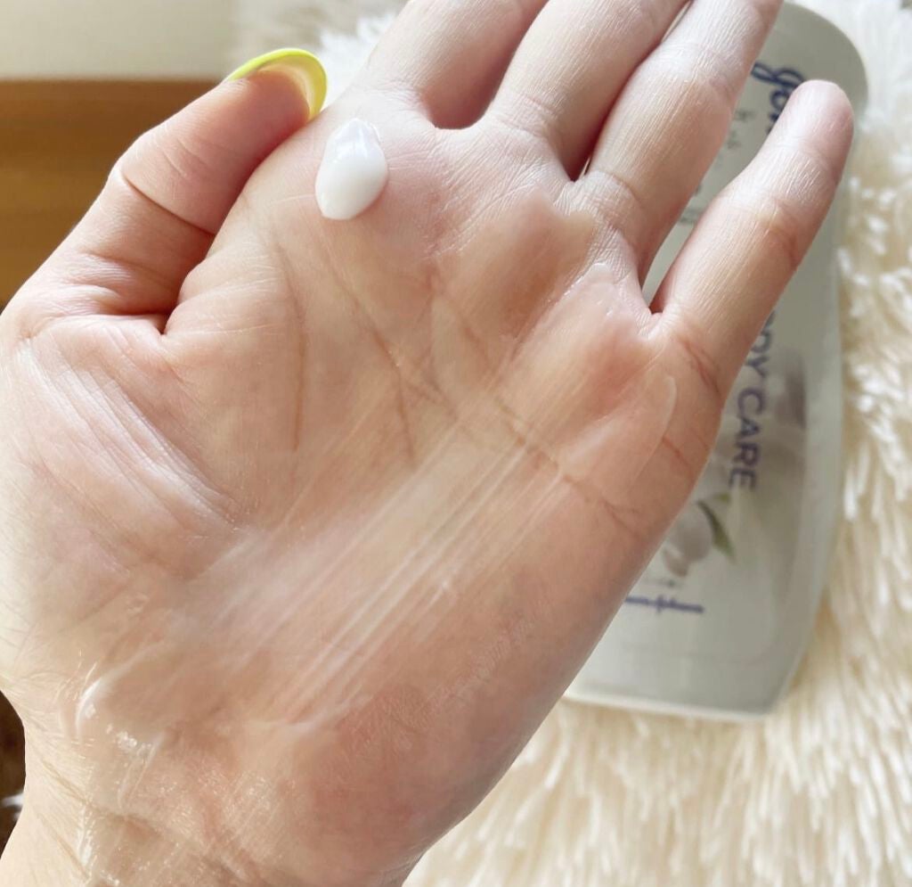 ジョンソンボディケア バイブラント ラディアンス プレミアム ローション/ジョンソンボディケア/ボディローションを使ったクチコミ(2枚目)