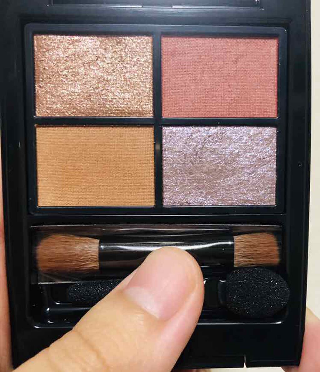 ミネラルクラッシィシャドー/エトヴォス/アイシャドウパレットを使ったクチコミ（2枚目）