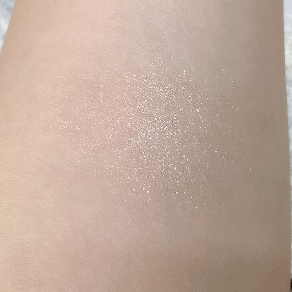 AQ アイシャドウ 11/DECORTÉ/単色アイシャドウを使ったクチコミ（2枚目）