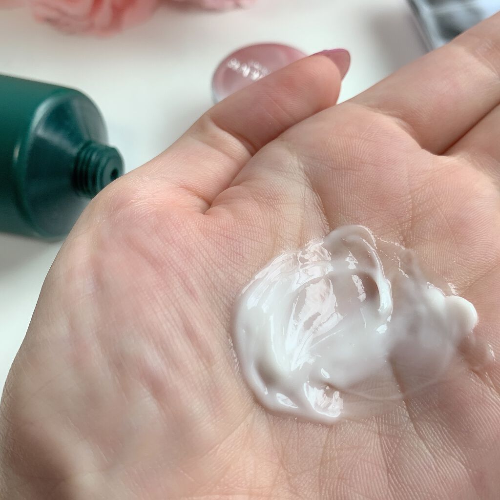 ファイブハーブス リペアリングヘアミルクセラム/L'OCCITANE/ヘアミルクを使ったクチコミ(4枚目)