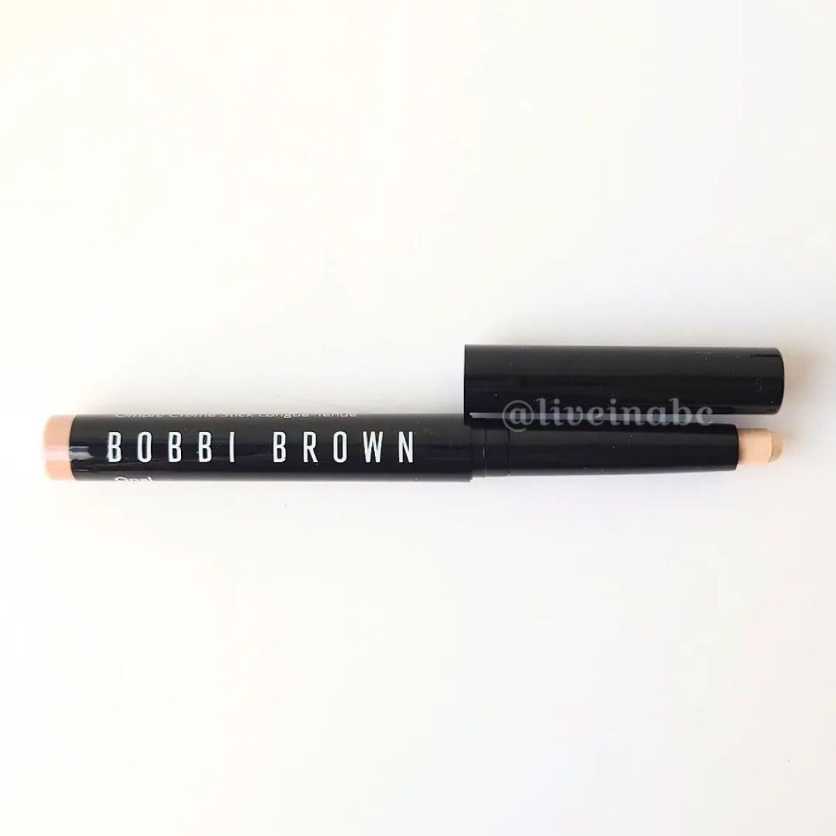 ロングウェア クリーム シャドウ スティック L46 オパール(限定色)/BOBBI BROWN/スティックアイシャドウを使ったクチコミ（2枚目）