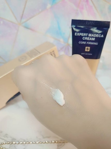 エキスパートマデカクリーム (コアファーミング)/センテリアン24/フェイスクリームを使ったクチコミ(2枚目)