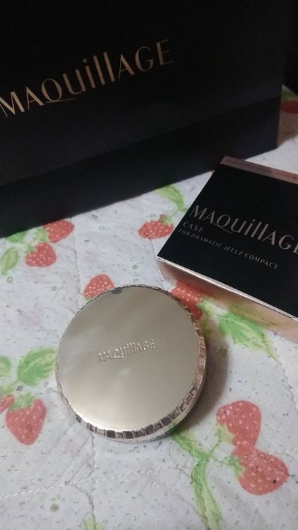 マキアージュ ドラマティックジェリーコンパクトのクチコミ「カバー力がいいです。テカらずツヤを出してくれます。自分が選んだのは自然な肌色?って感じのです。.....」(1枚目)