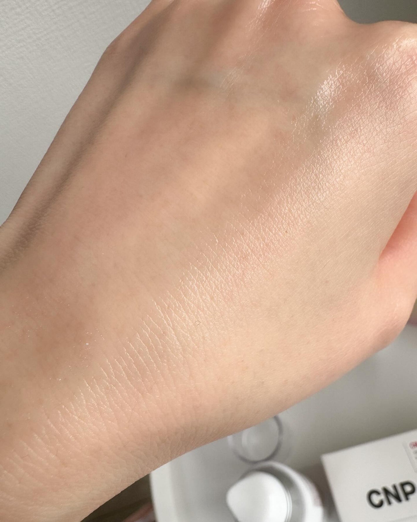 インビジブルピーリングブースターエッセンス/CNP Laboratory/ブースター・導入液を使ったクチコミ(4枚目)