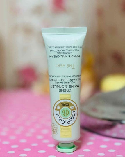 ロジェ・ガレ グリーンティーパフューム ハンドクリームのクチコミ「お久しぶりです。りちるです!
こちら。ロジェガレのグリーンティーパフュームハンドクリームに.....」(1枚目)