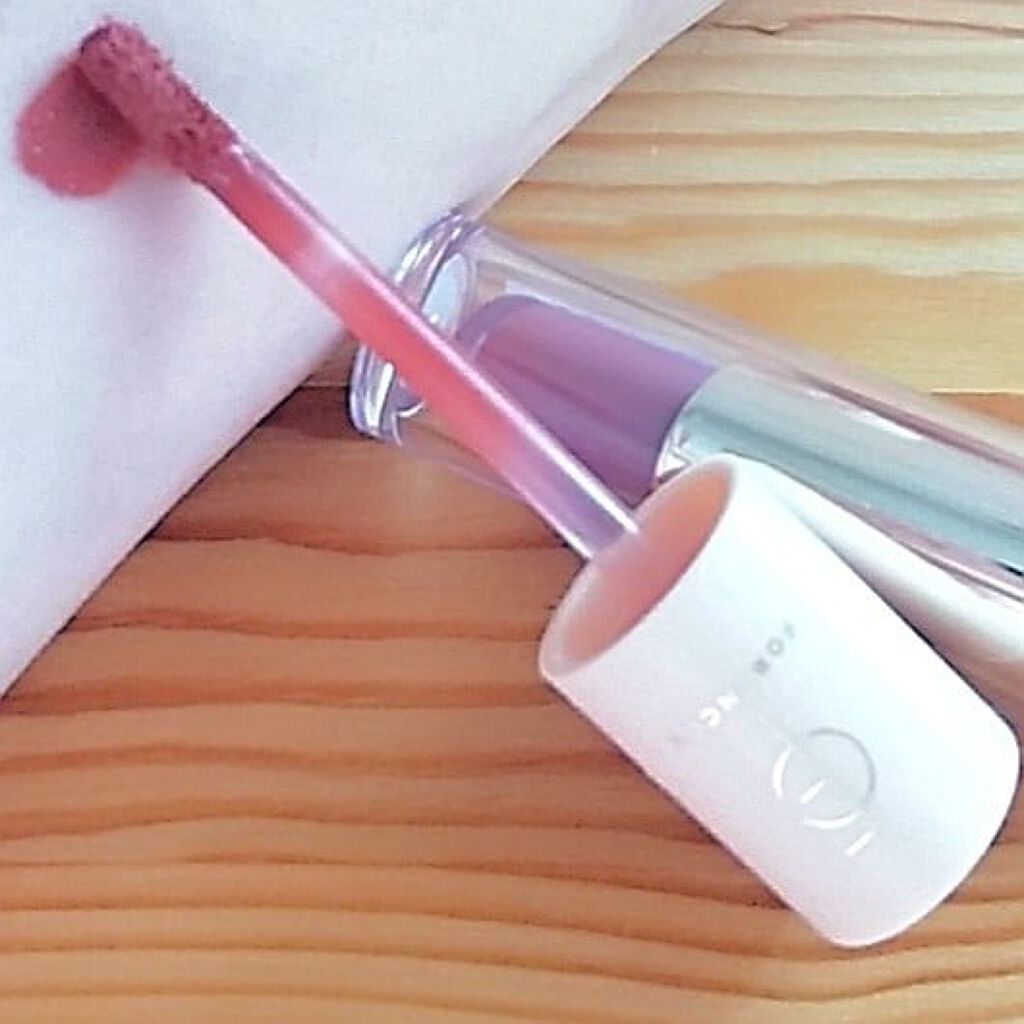 タトゥーベルベットティント/フォレンコス/リップティントを使ったクチコミ（2枚目）