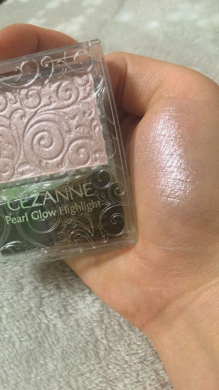 パールグロウハイライト/CEZANNE/パウダーハイライトを使ったクチコミ(3枚目)