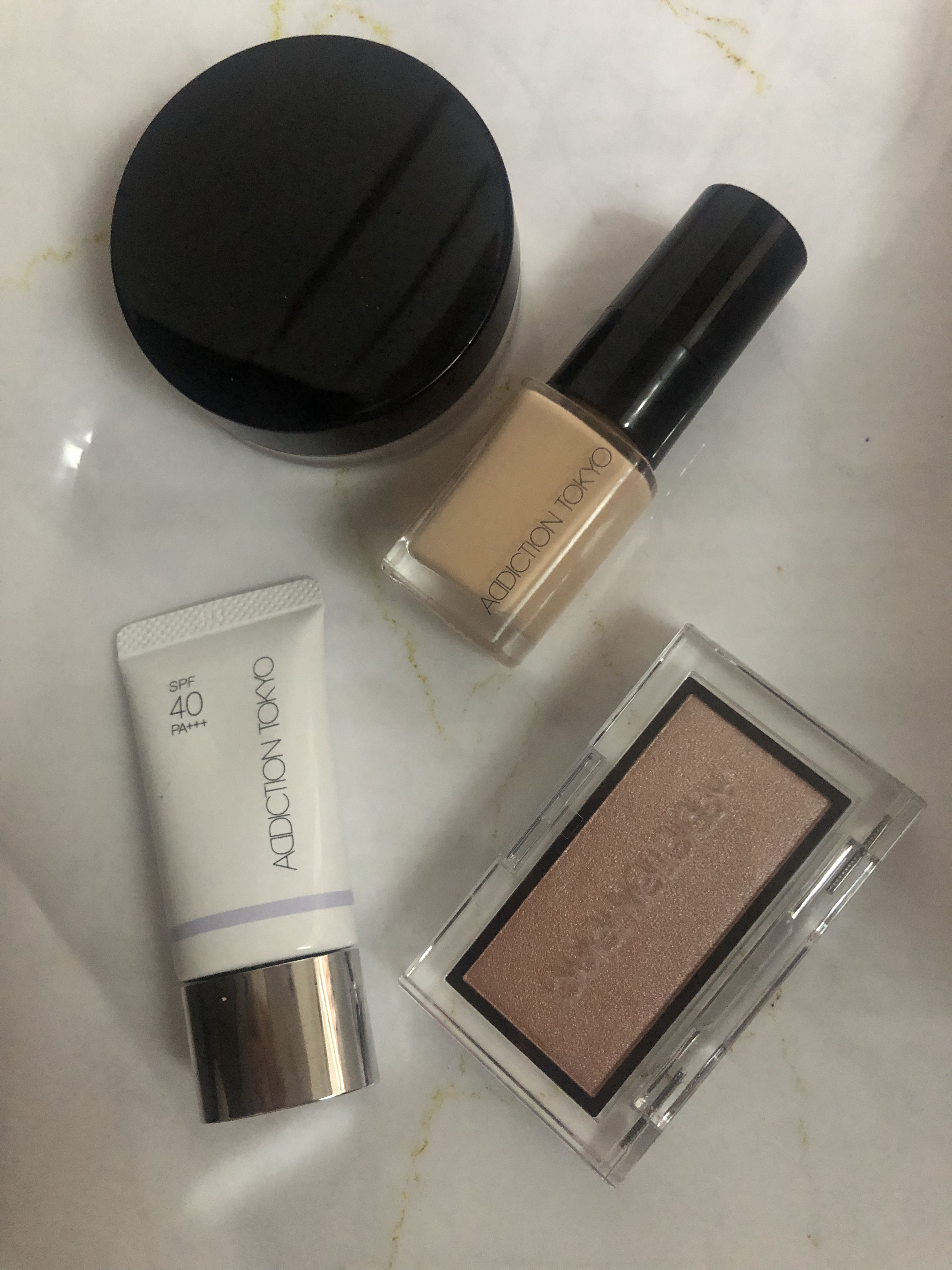 ホリデー アディクション ベースメイクアップ コレクション/ADDICTION/メイクアップキットを使ったクチコミ（1枚目）