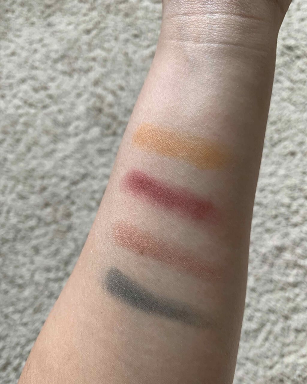 トーン タッチ アイズ/SUQQU/単色アイシャドウを使ったクチコミ（3枚目）