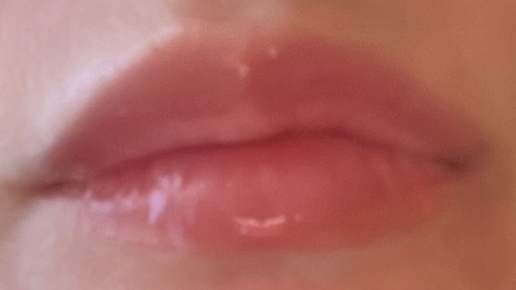 UR GLAM　LIP OIL/U R GLAM/リップグロスを使ったクチコミ（2枚目）