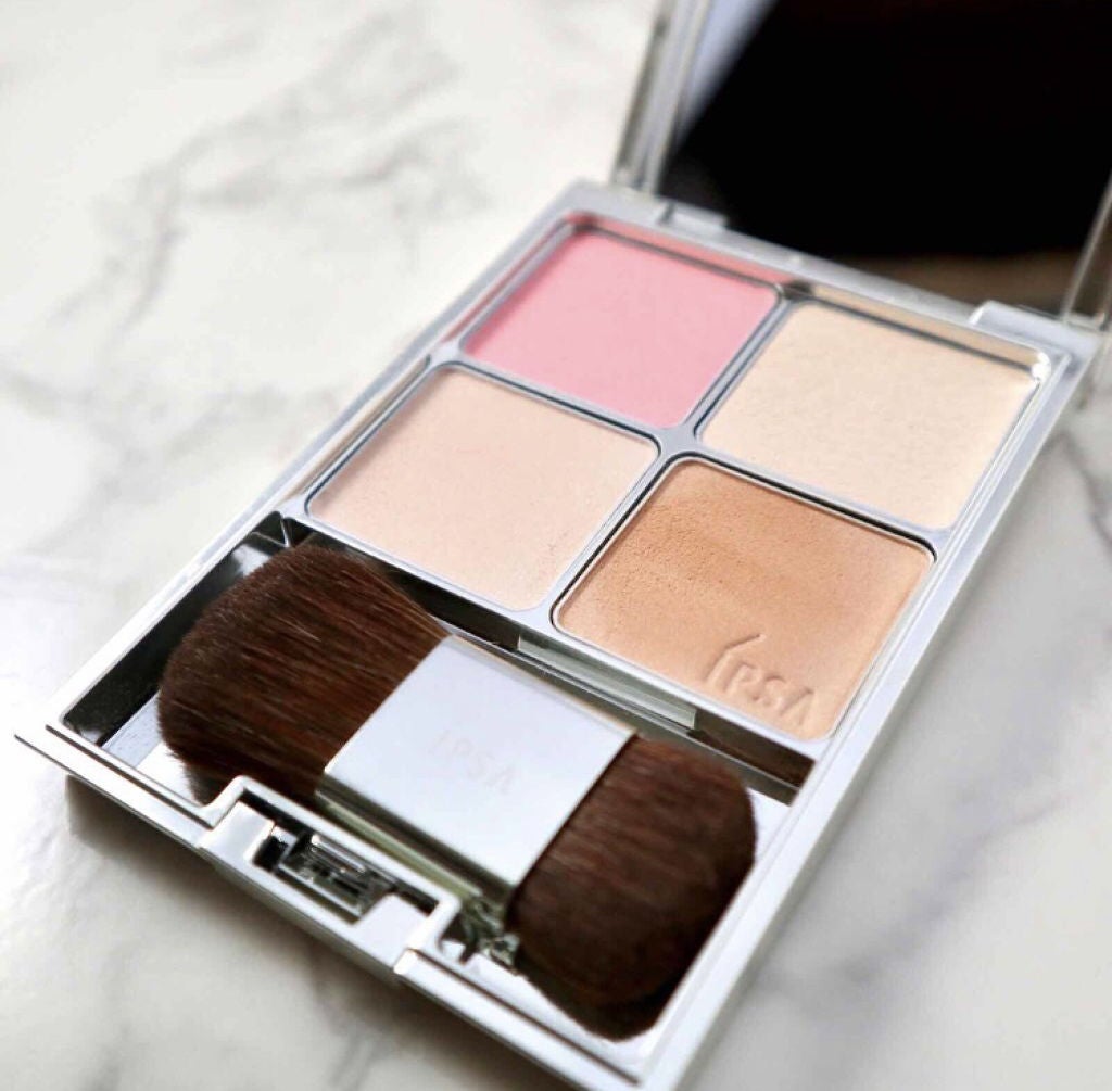 とにかく時間が無い朝に!即効可愛いが作れる時短コスメを集めてみました♡のサムネイル