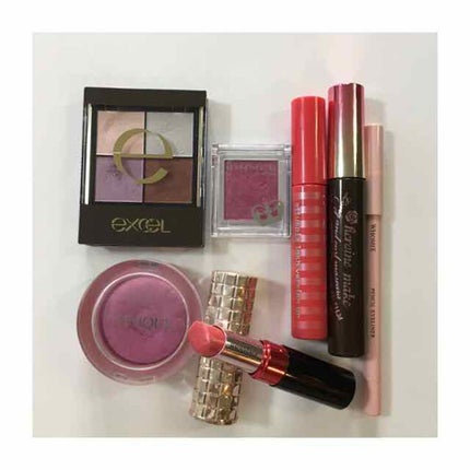 プリズム パウダーアイカラー/リンメル ロンドン/単色アイシャドウを使ったクチコミ(1枚目)