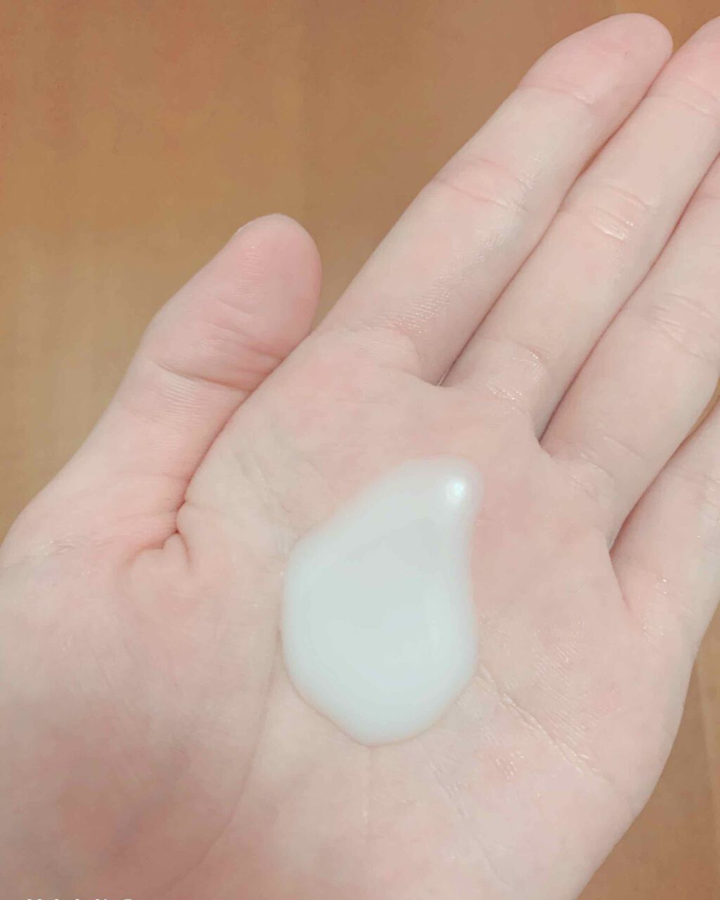 プレミアムボディミルク ホワイトニング【医薬部外品】 /ニベア/ボディミルクを使ったクチコミ(2枚目)