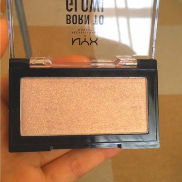 NYX Professional Makeup ホロ ハロー マイクロハイライト ブラシ 07のクチコミ「友達が使っててめちゃくちゃ良さそうだったので店舗に行って購入しました💕
テスターで試したら凄く.....」（1枚目）