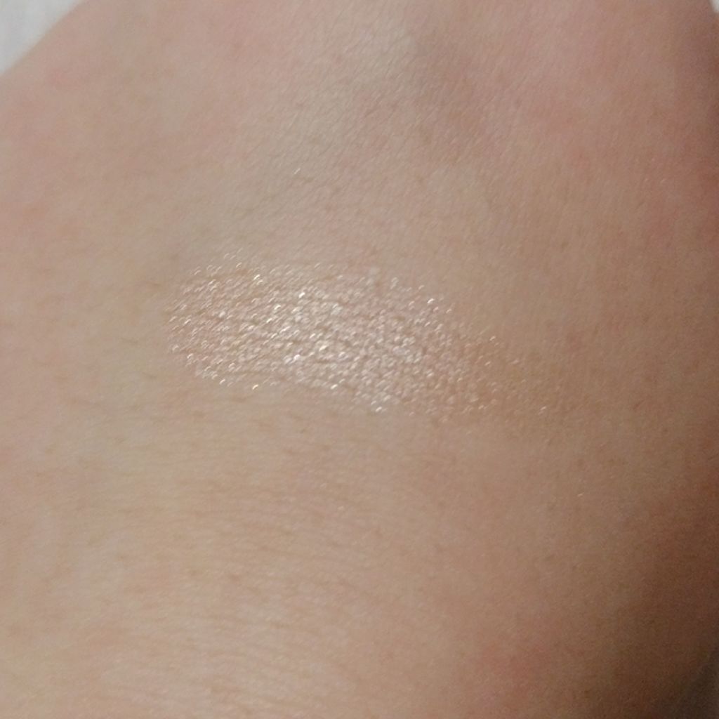 ブライトアップアイシャドウ/media/単色アイシャドウを使ったクチコミ（2枚目）