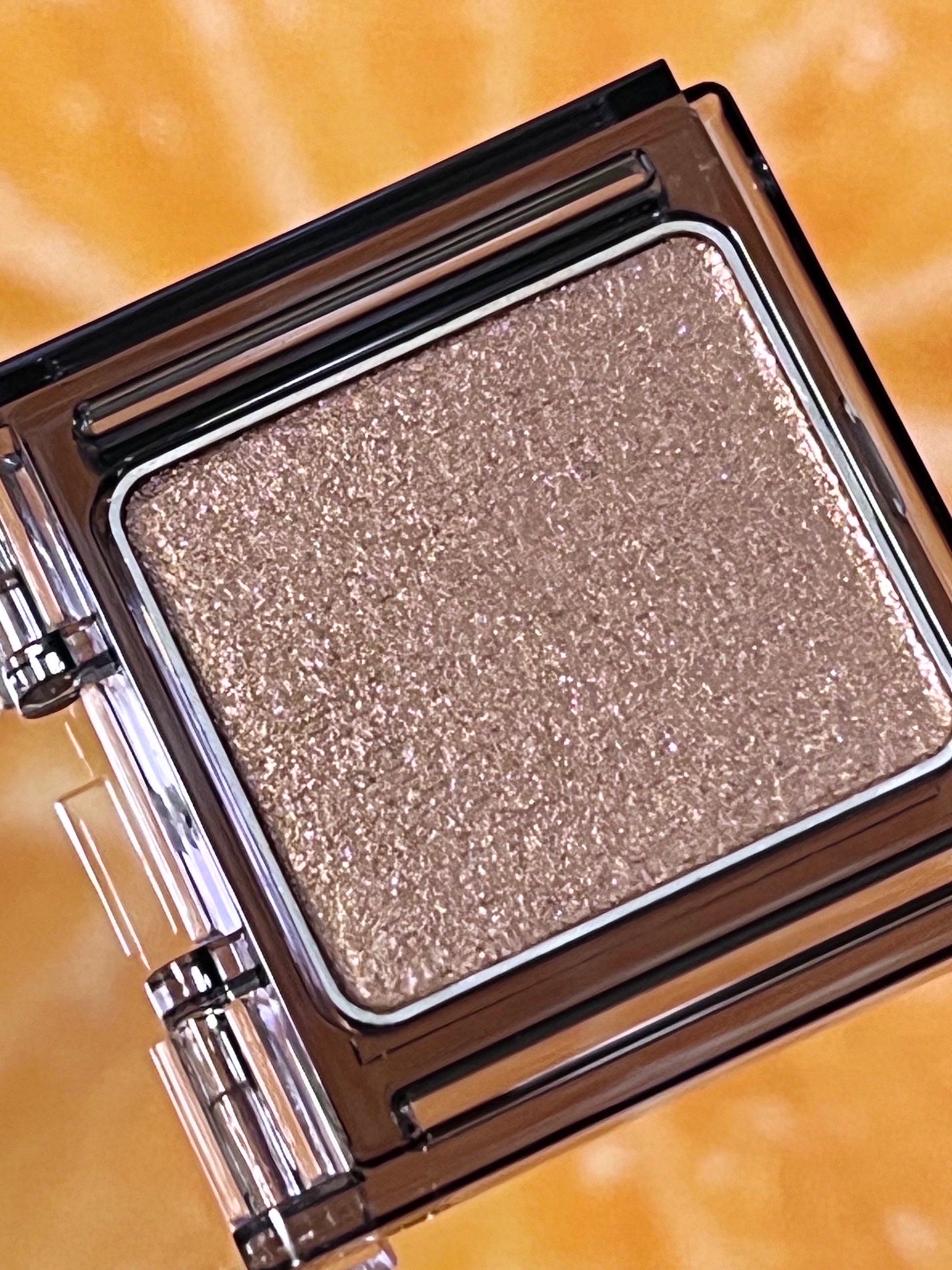 シアー グリッターアイズ/KiSS/単色アイシャドウを使ったクチコミ(5枚目)